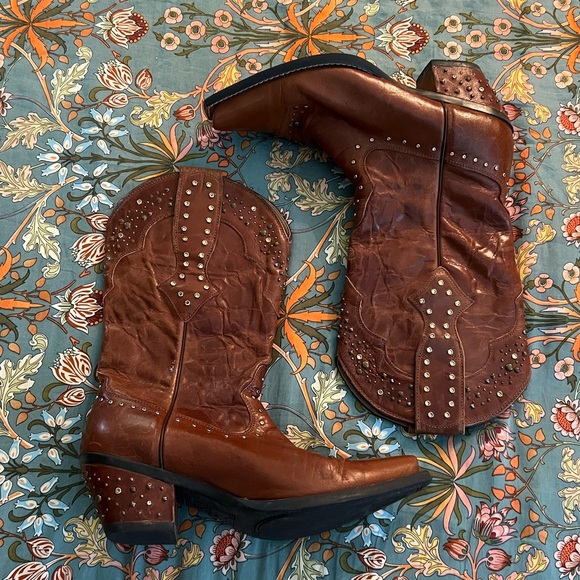 Studded Ariat Cowboy Boots - Picture 2 of 5